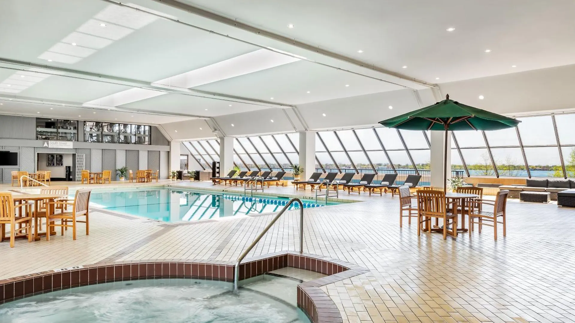 The Westin Harbour Castle, Toronto Hotel