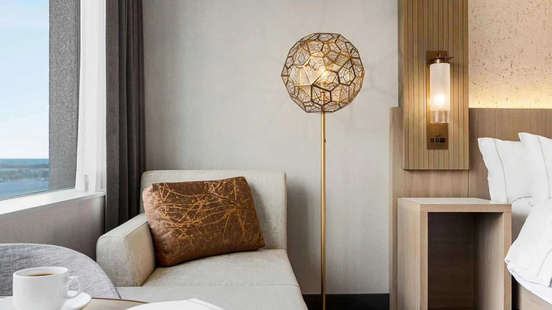 The Westin Harbour Castle, Toronto Hotel 4*,