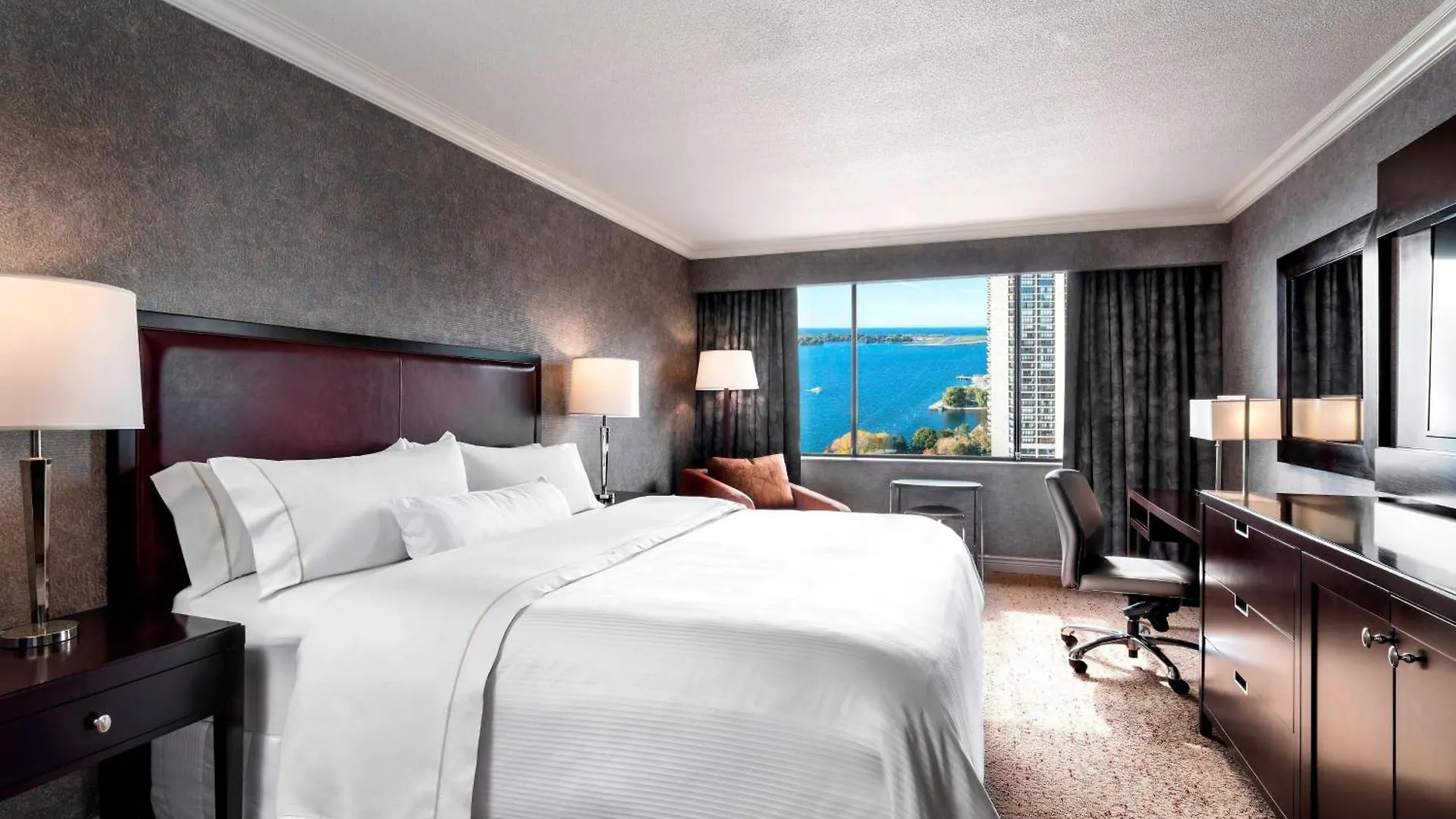 The Westin Harbour Castle, Toronto Hotel 4*,  Canada