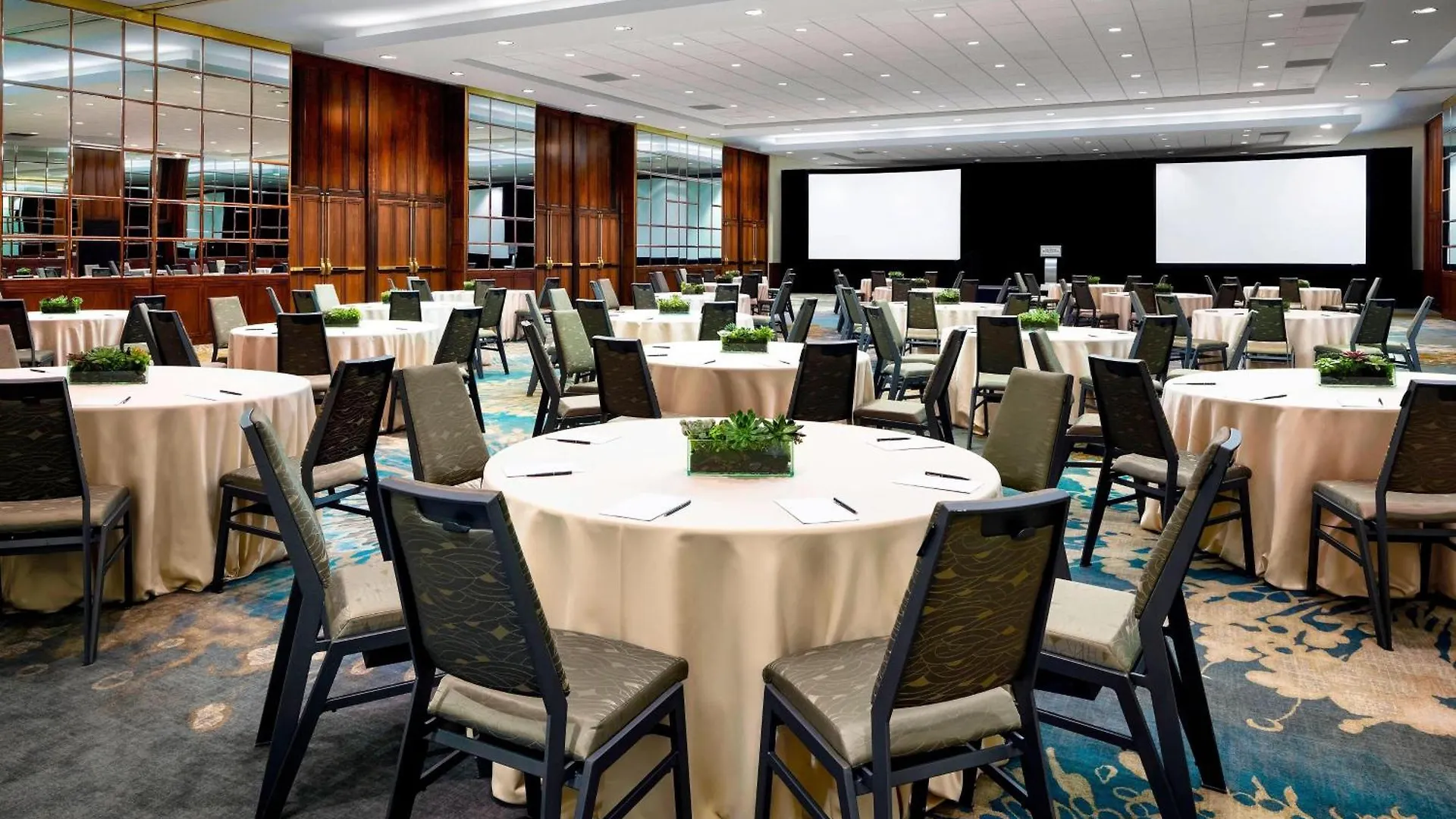 Hotel The Westin Harbour Castle, Toronto