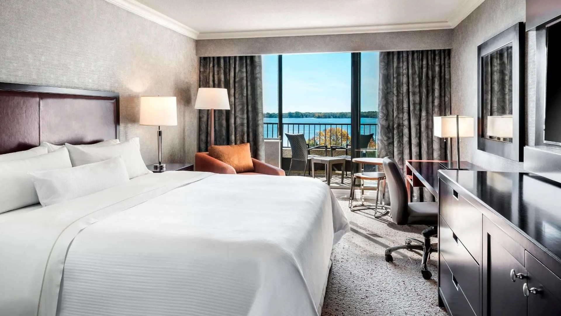 Hotel The Westin Harbour Castle, Toronto 4*,