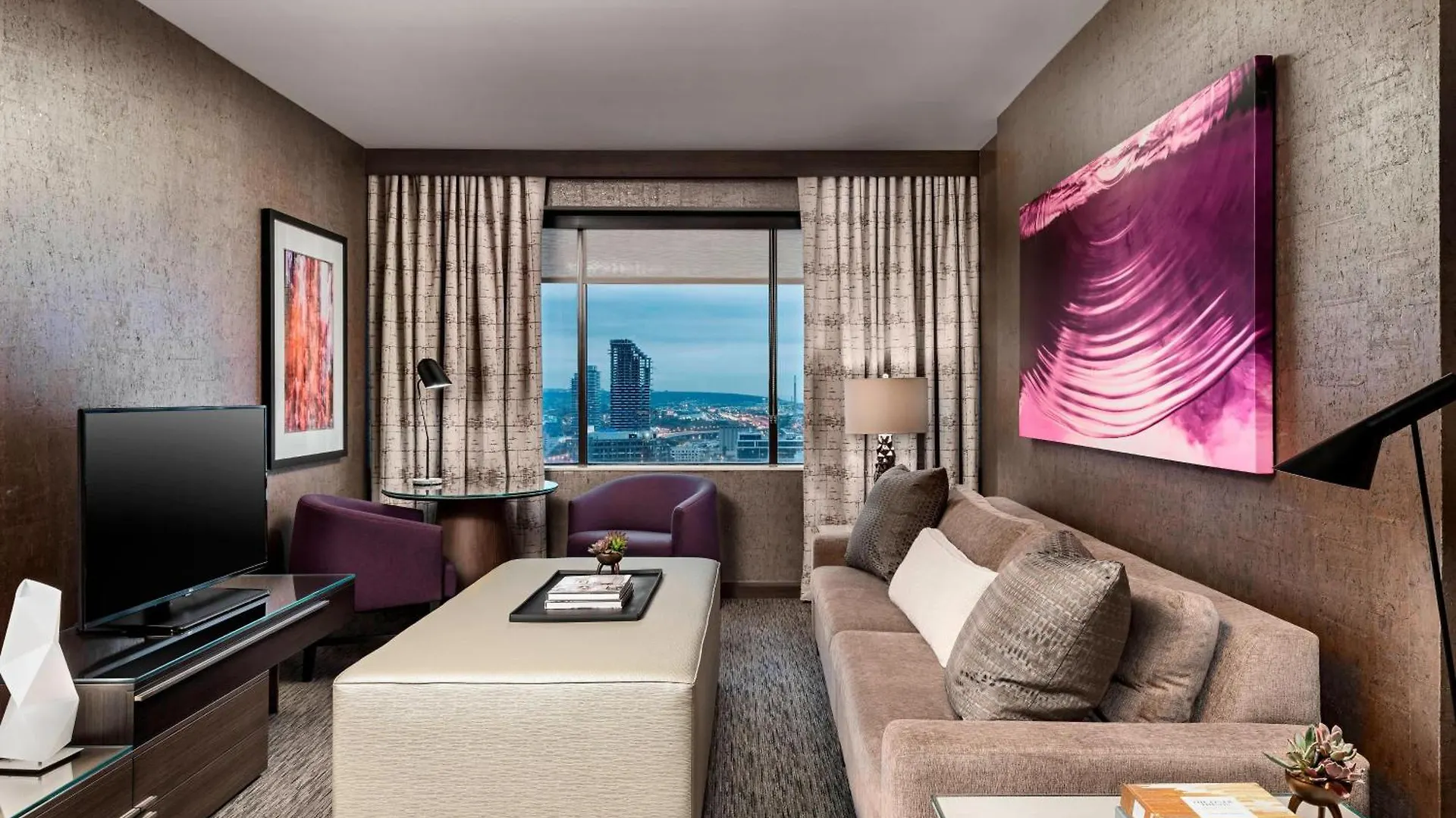 Hotel The Westin Harbour Castle, Toronto 4*,