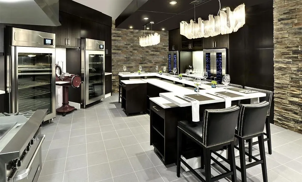Hotel The Westin Harbour Castle, Toronto 4*,  Kanada